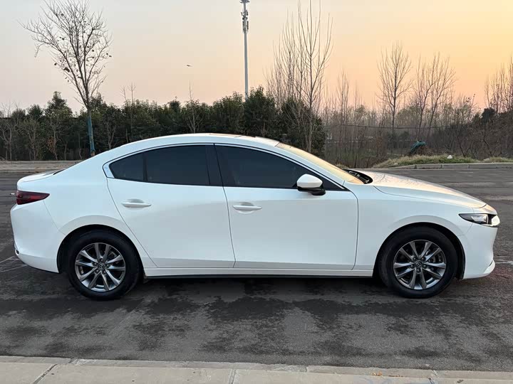 Фото 4 - Mazda 3 (Axela)