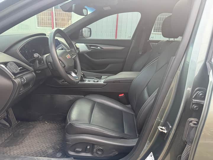 Фото 13 - Cadillac CT5