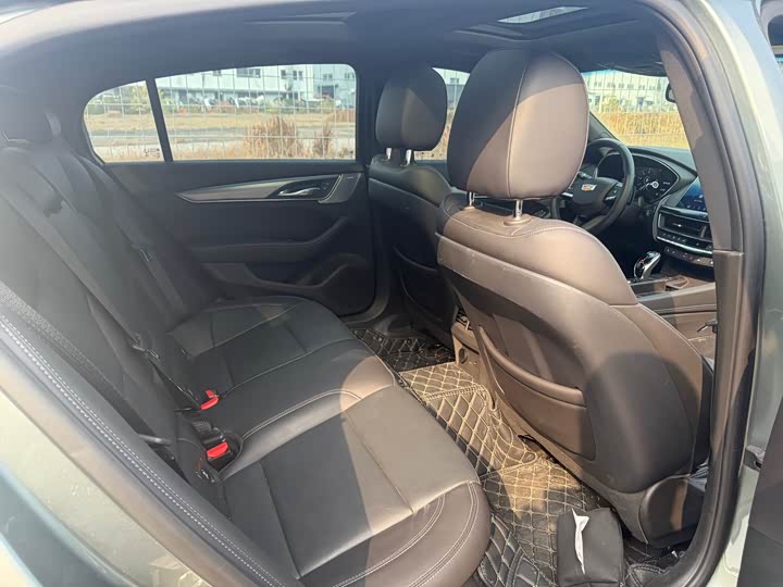 Фото 6 - Cadillac CT5