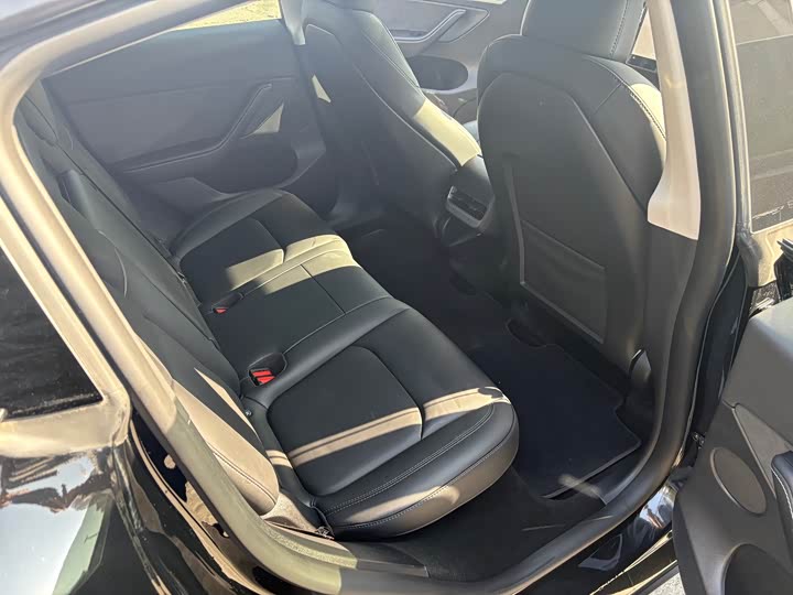 Фото 11 - Tesla Model Y