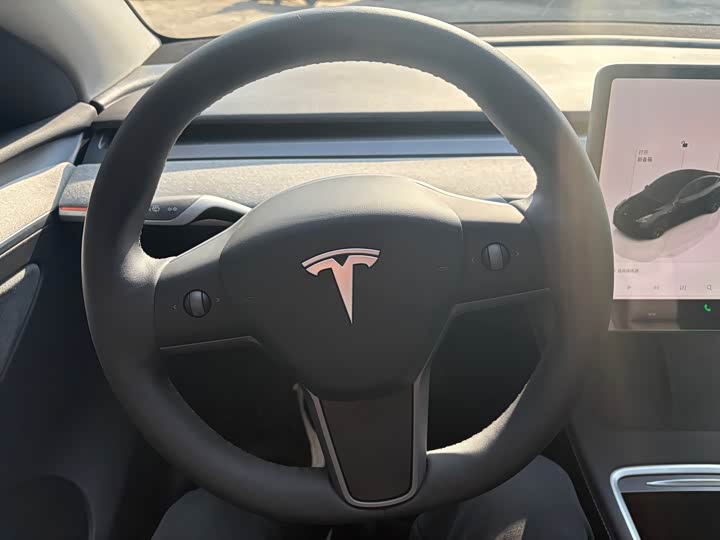 Фото 23 - Tesla Model Y