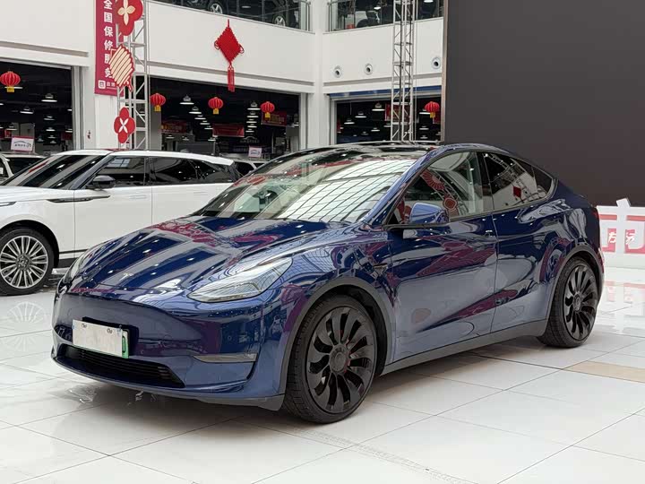 Фото 1 - Tesla Model Y