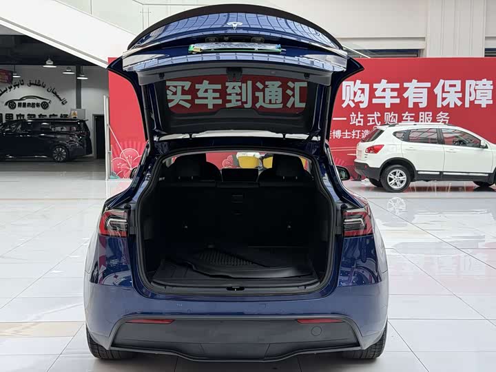 Фото 12 - Tesla Model Y