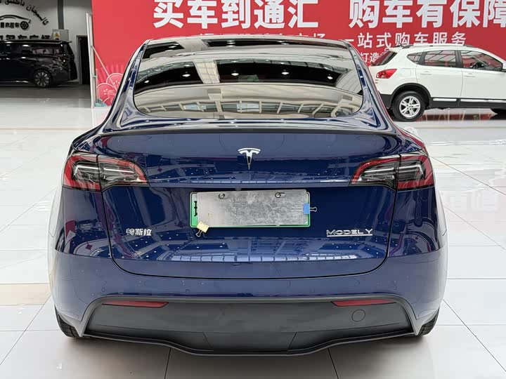 Фото 16 - Tesla Model Y