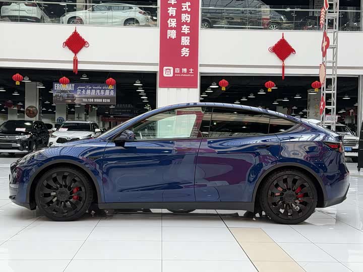 Фото 4 - Tesla Model Y