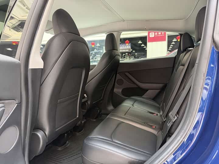 Фото 8 - Tesla Model Y