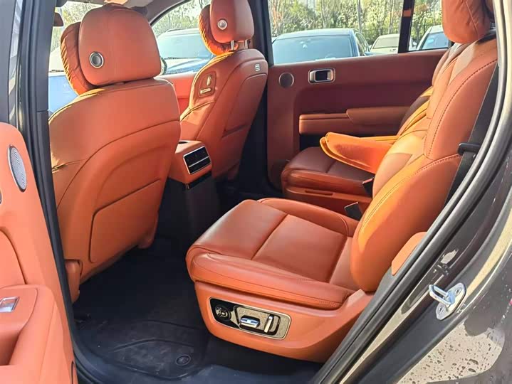 Фото 2 - LiXiang L9