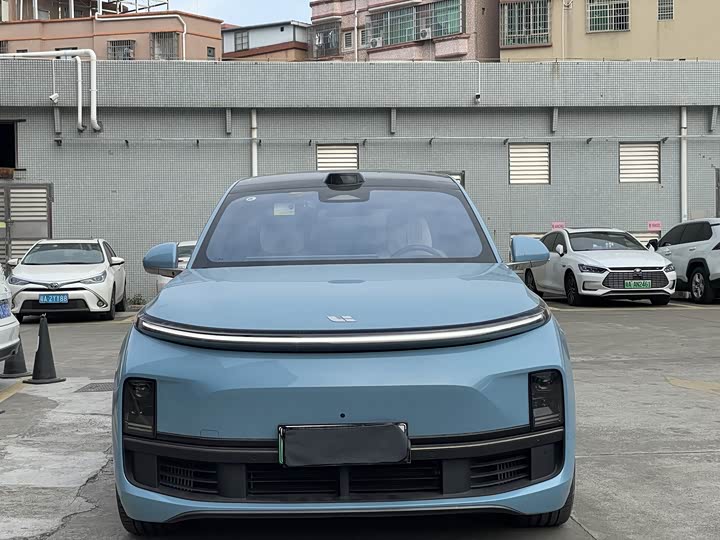 Фото 2 - LiXiang L8