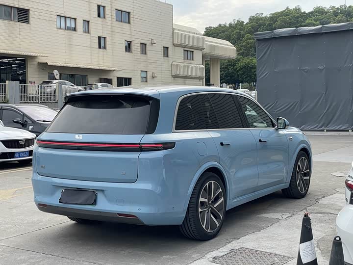 Фото 9 - LiXiang L8