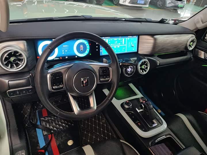 Фото 10 - Tank 300