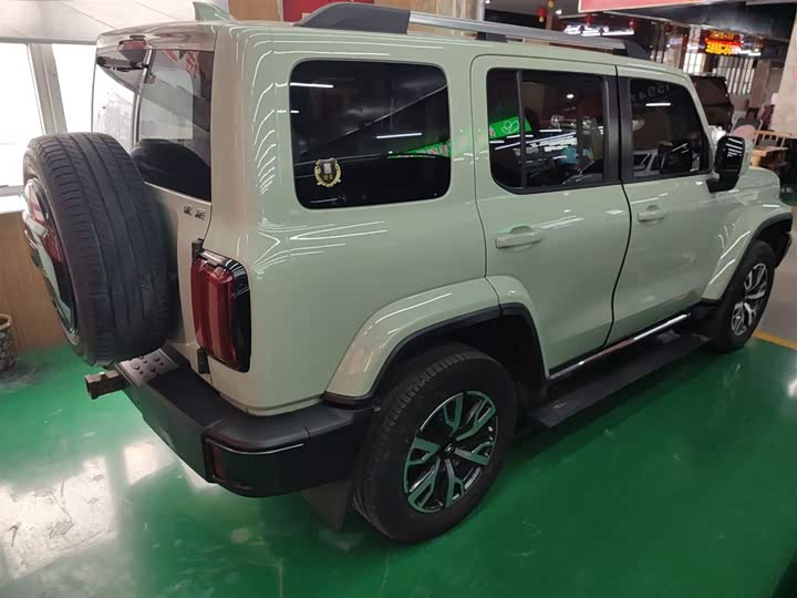 Фото 7 - Tank 300