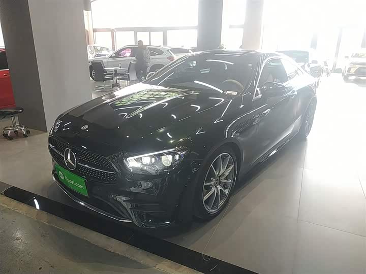 Фото 2 - Mercedes-Benz E-Class