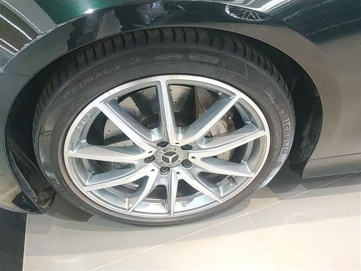 Фото 23 - Mercedes-Benz E-Class