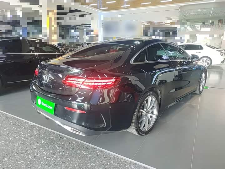 Фото 7 - Mercedes-Benz E-Class