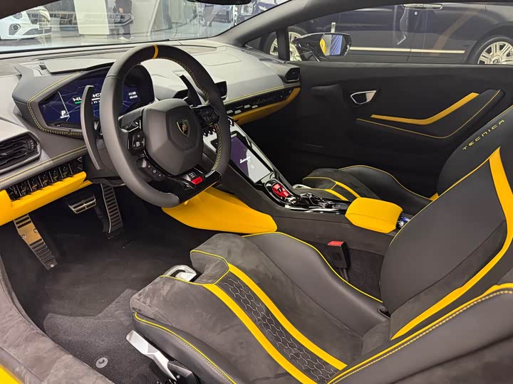 Фото 5 - Lamborghini Huracán