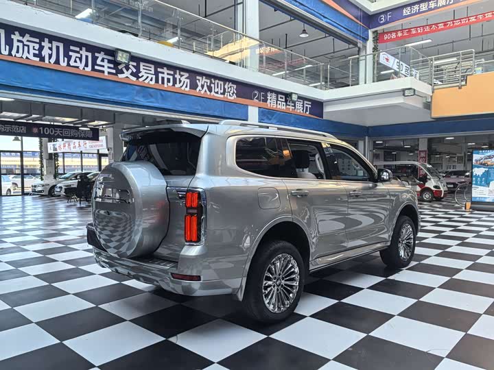 Фото 5 - Tank 500 Hybrid