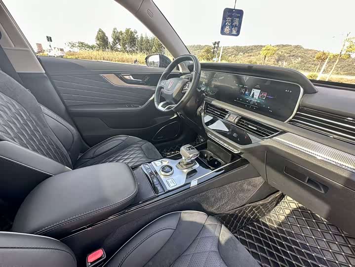 Фото 6 - Hongqi HS5