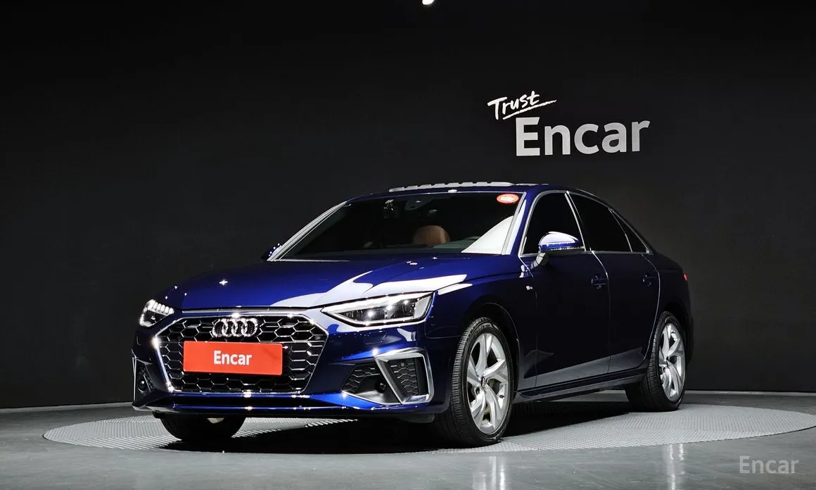 Фото 1 - Audi A4