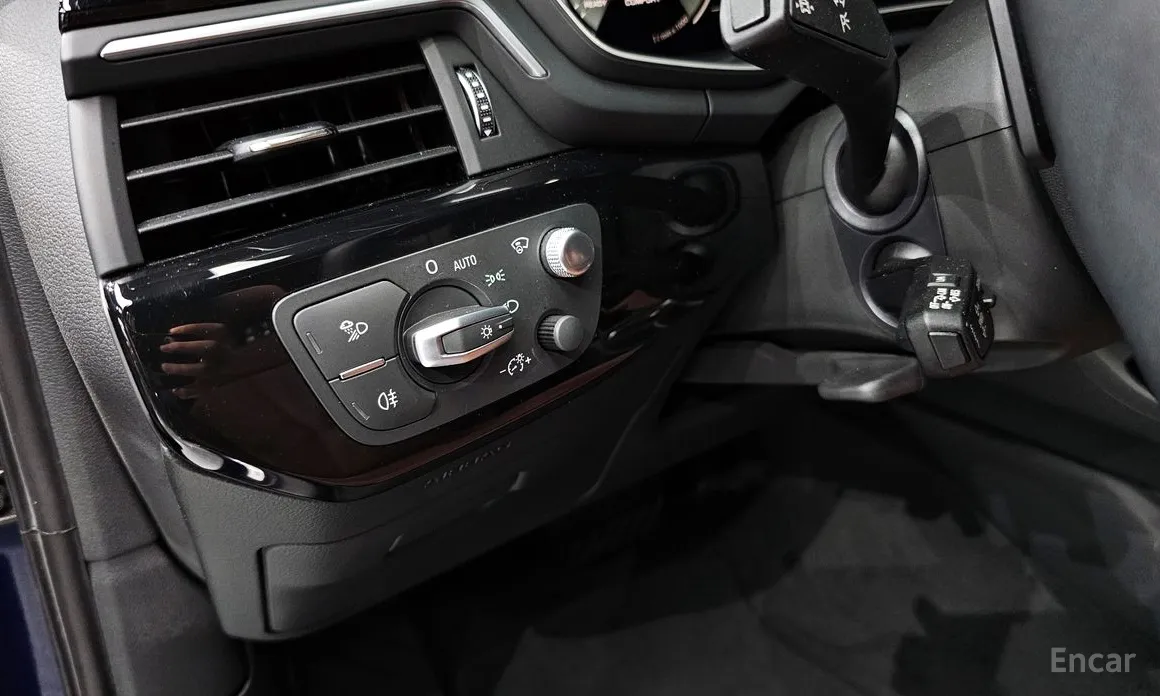 Фото 16 - Audi A4