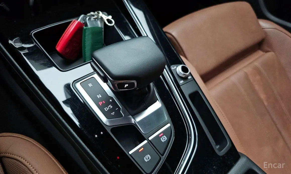 Фото 9 - Audi A4