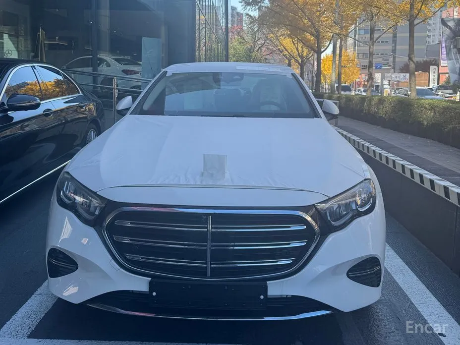 Фото 1 - Mercedes-Benz E-Class