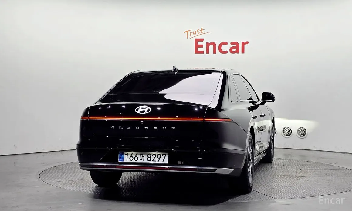 Фото 4 - Hyundai Grandeur