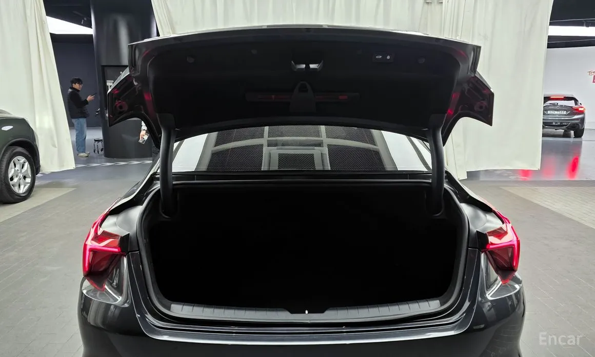 Фото 20 - Kia K8