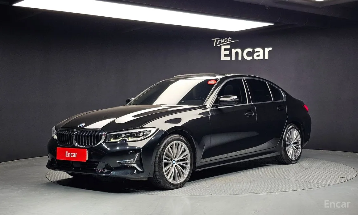 Photo 1 - BMW 3 Series