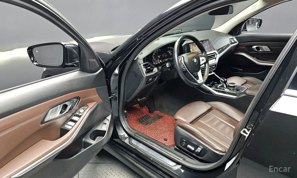 Photo 11 - BMW 3 Series