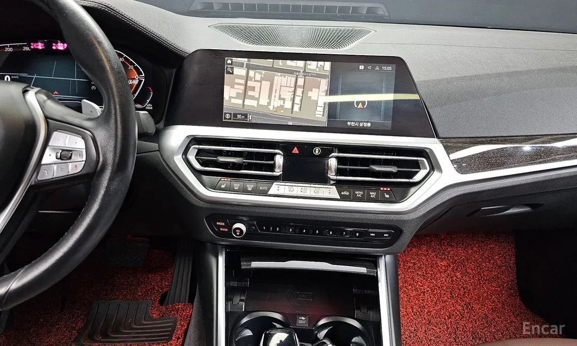 Photo 14 - BMW 3 Series