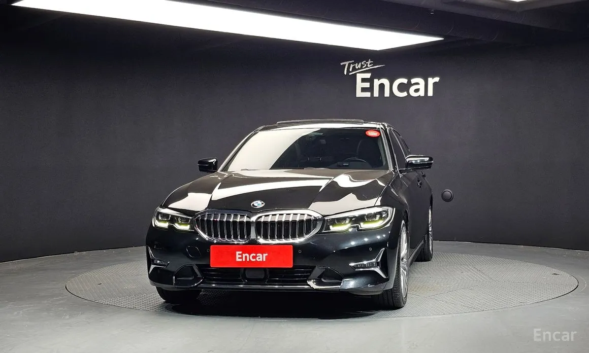 Photo 3 - BMW 3 Series