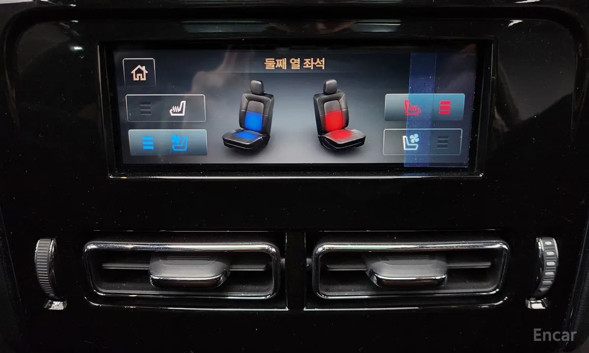 Фото 19 - Lincoln Aviator