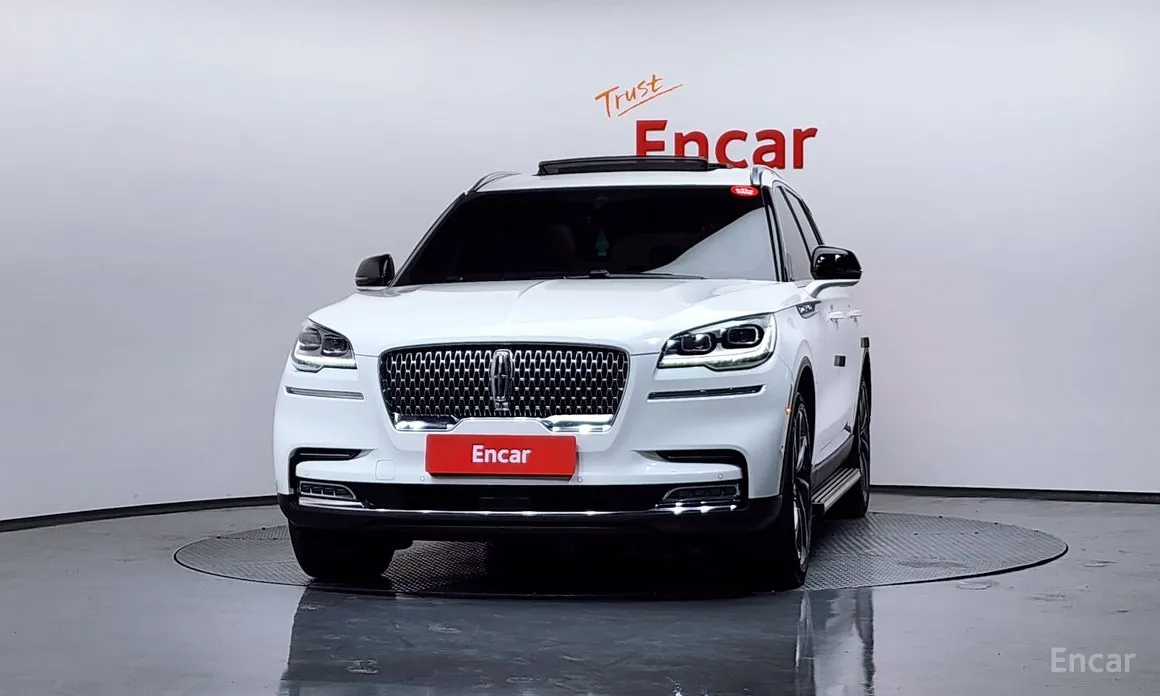 Фото 3 - Lincoln Aviator