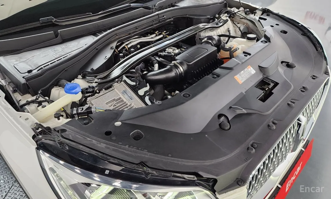 Фото 6 - Lincoln Aviator