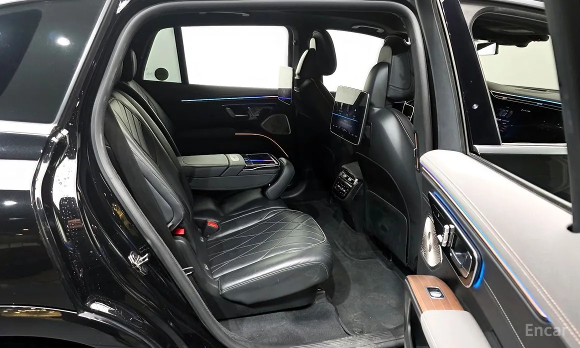 Фото 12 - Mercedes-Benz EQS