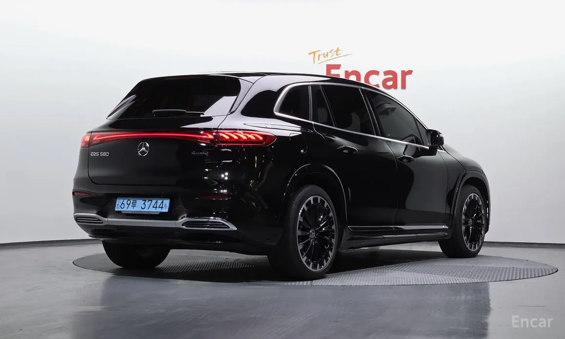 Фото 2 - Mercedes-Benz EQS