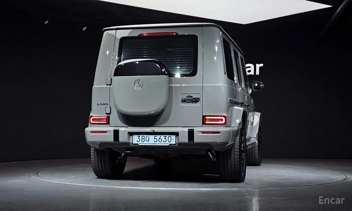 Фото 4 - Mercedes-Benz G-Class