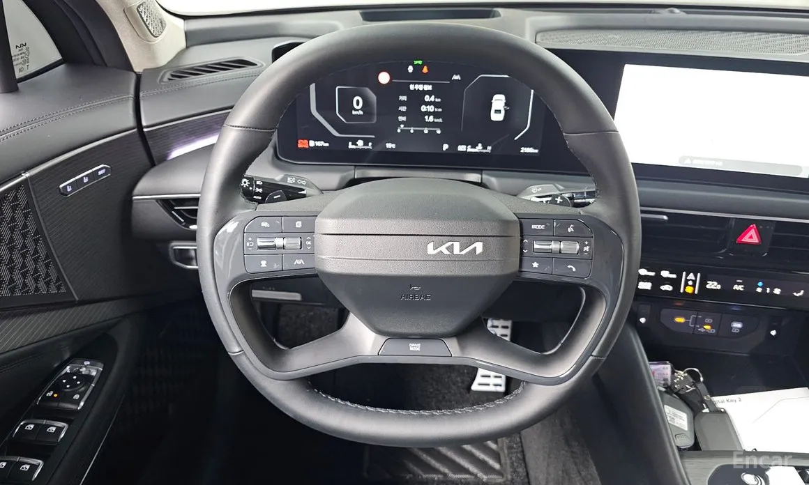 Фото 13 - Kia K8