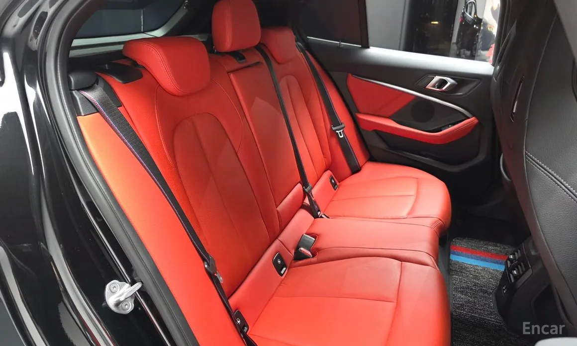 Фото 12 - BMW 1 Series