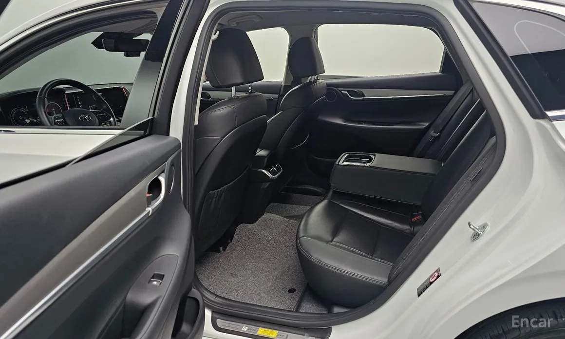 Фото 12 - Hyundai Grandeur