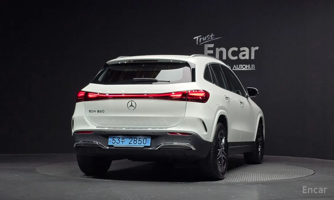 Фото 4 - Mercedes-Benz EQA