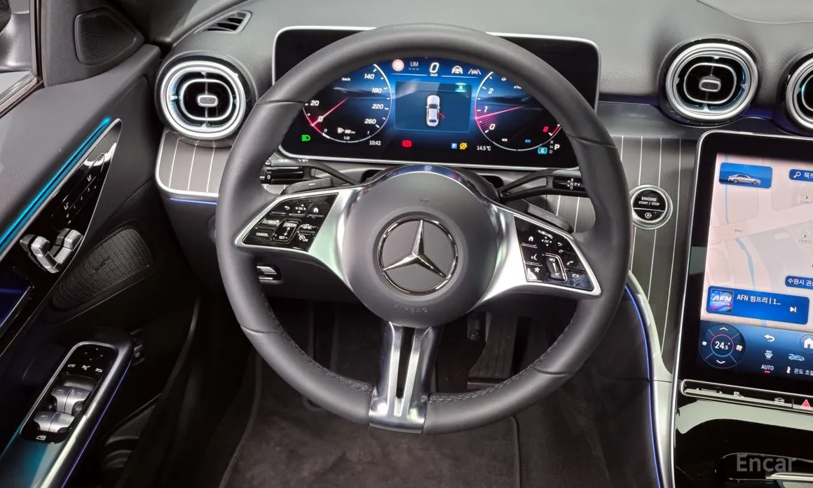 Фото 13 - Mercedes-Benz C-Class