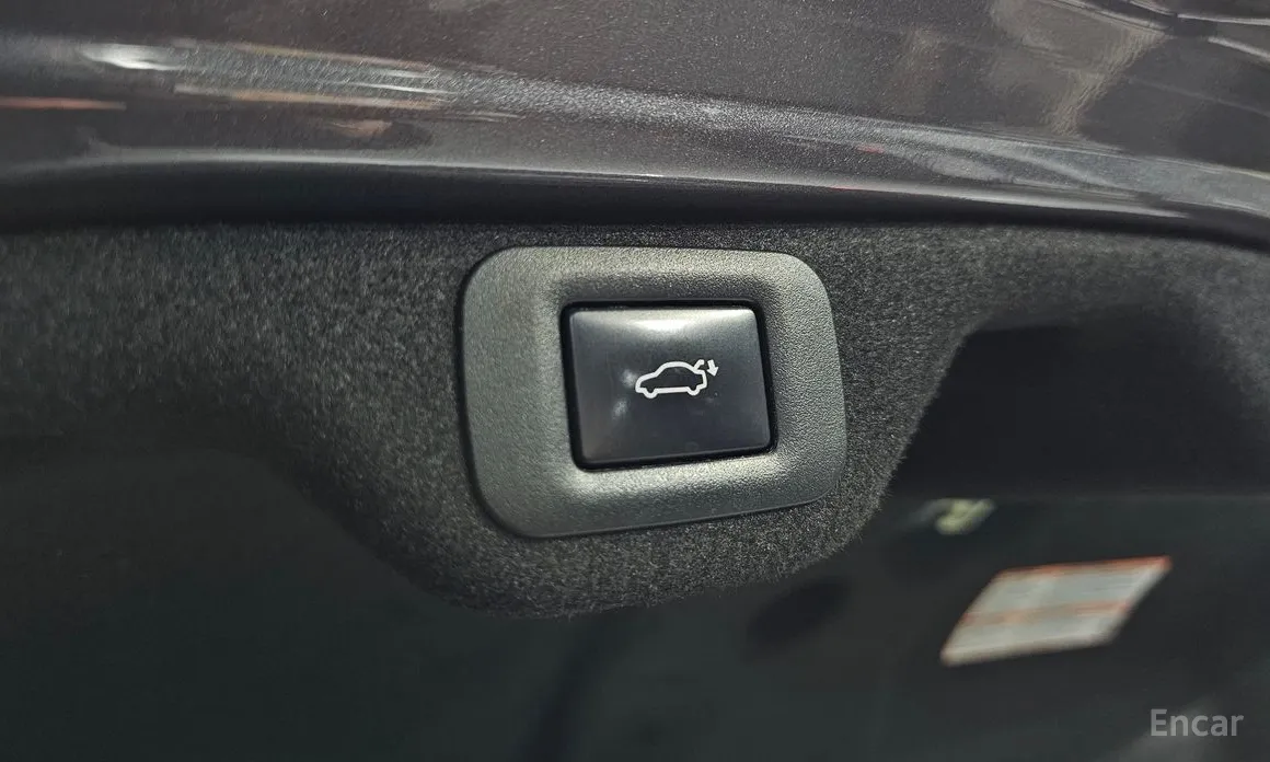 Фото 19 - Lexus ES