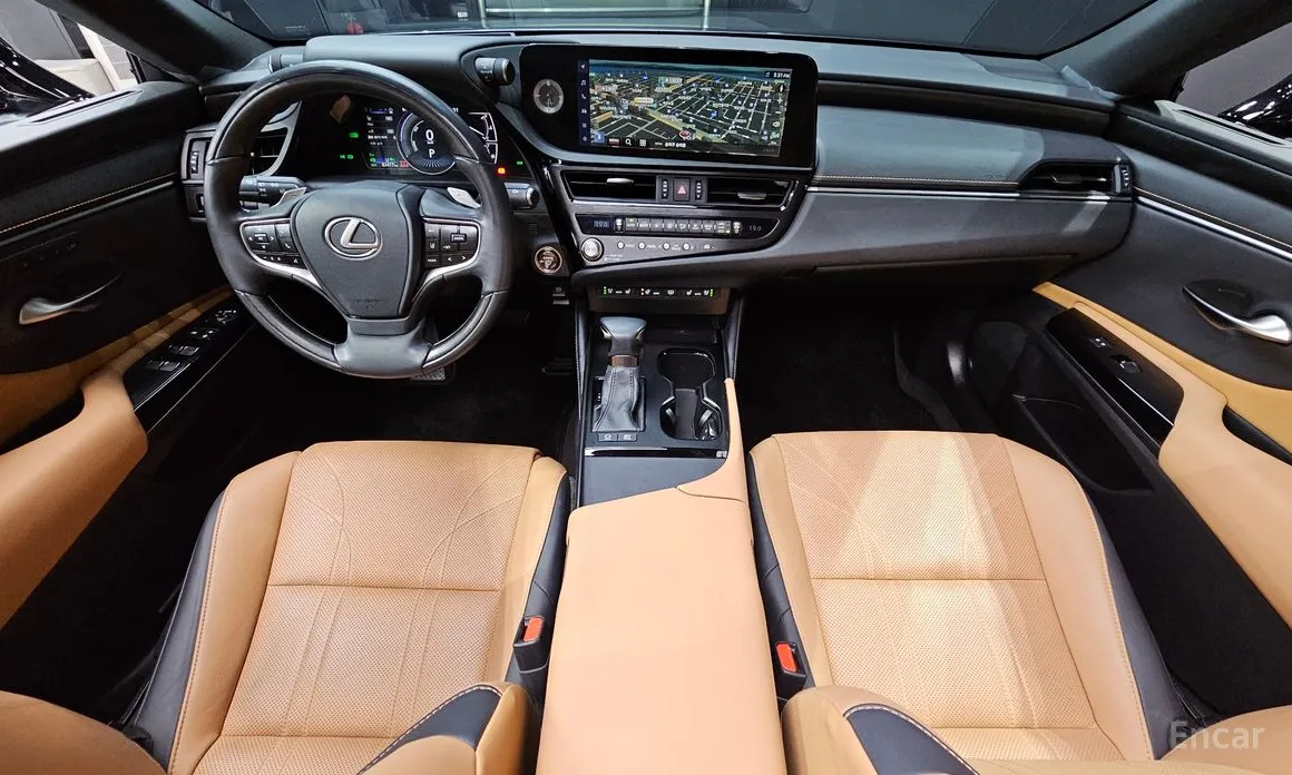 Фото 7 - Lexus ES