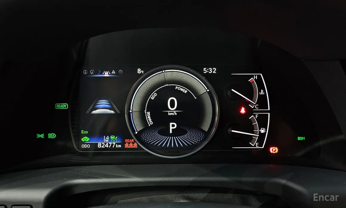 Фото 8 - Lexus ES