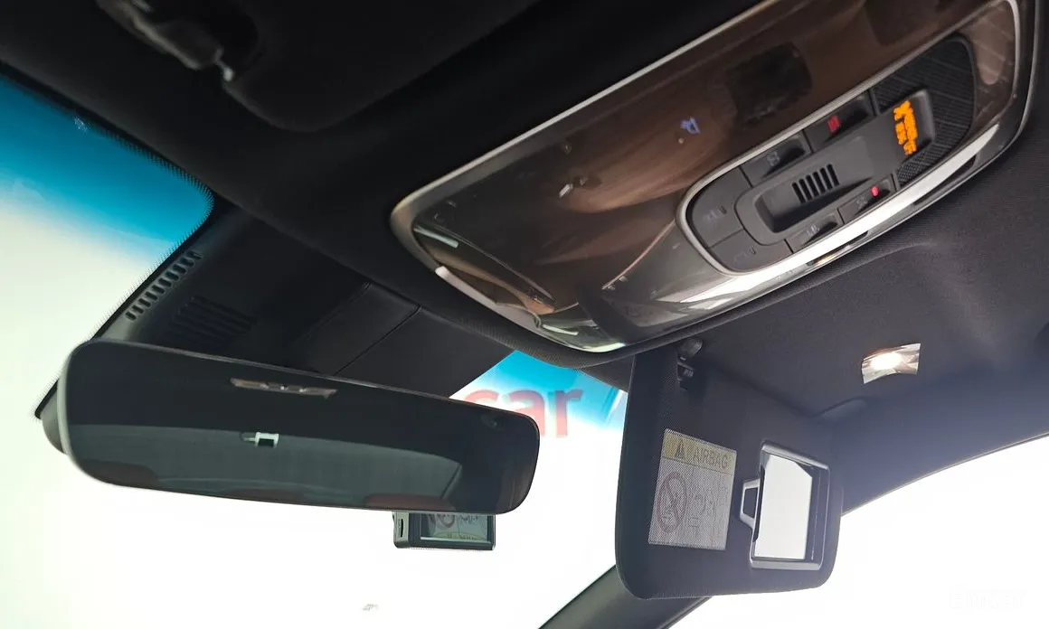 Фото 18 - Genesis G80