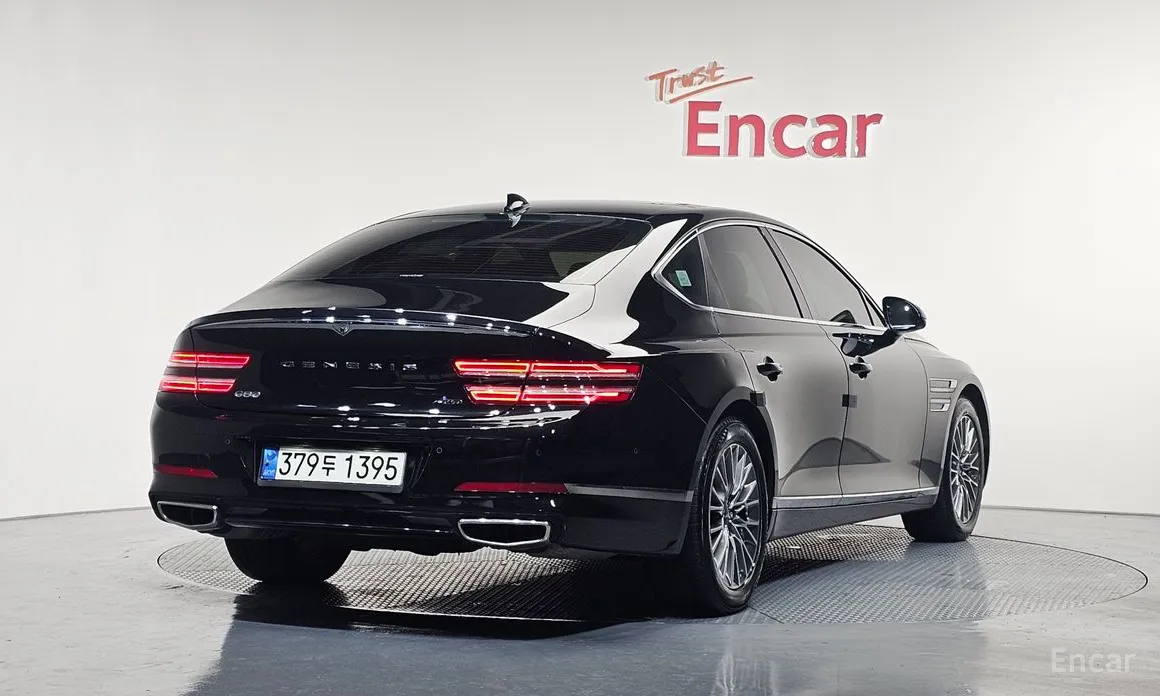 Фото 2 - Genesis G80