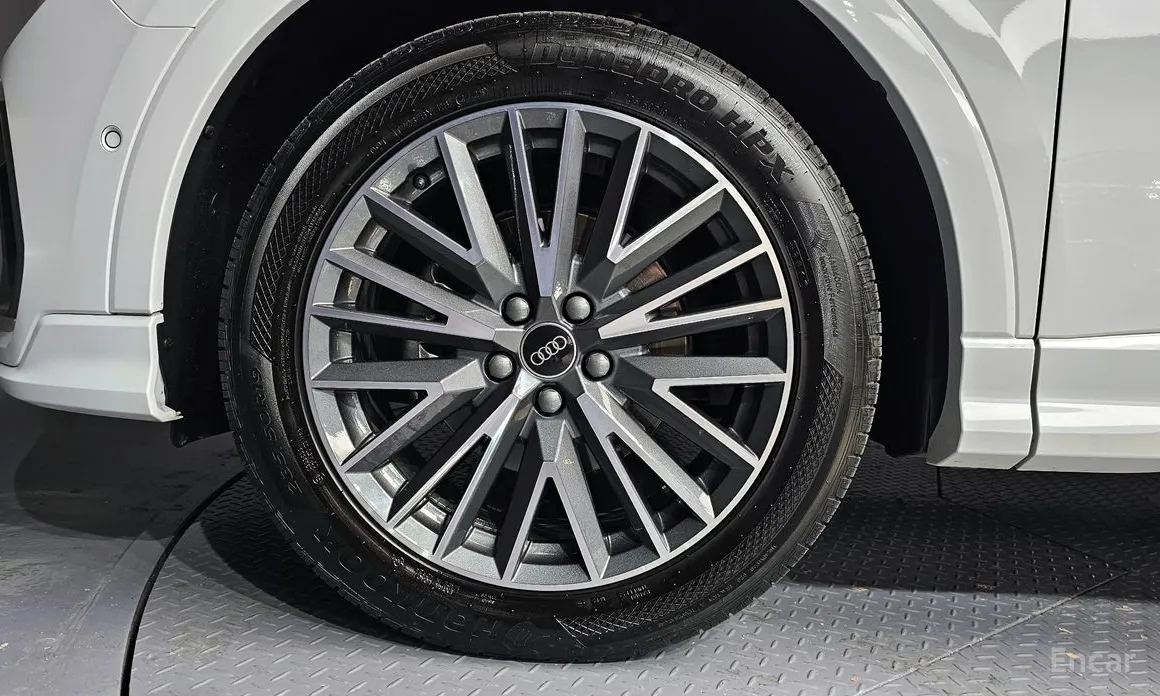 Фото 5 - Audi Q3