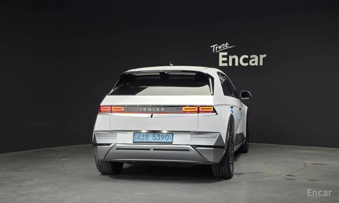 Фото 4 - Hyundai Ioniq 5