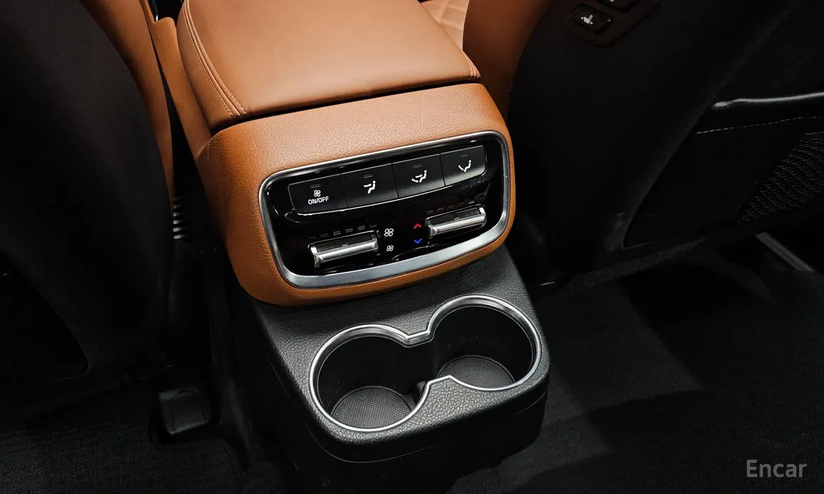 Фото 19 - Kia Mohave